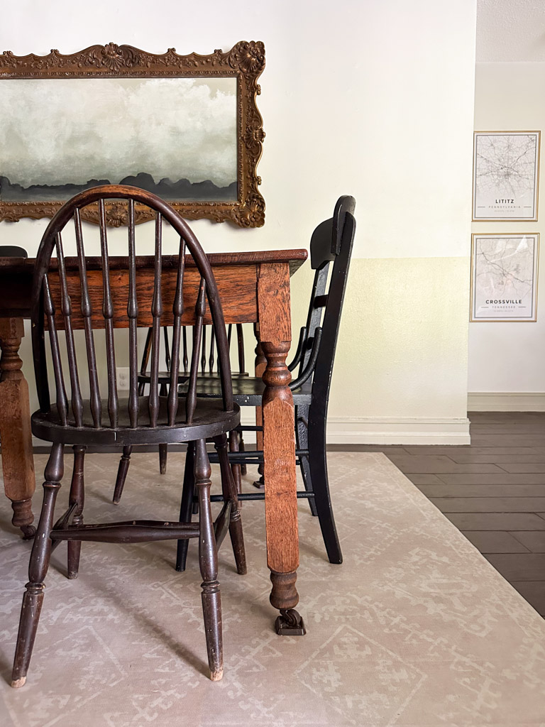 A beige vinyl FloorFlat in the dining room brightens up this space